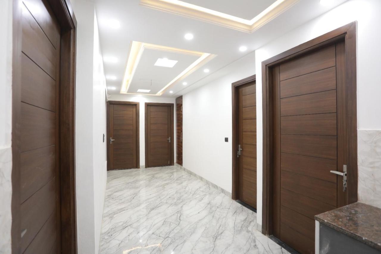 Vibe Hotel Noida Ngoại thất bức ảnh